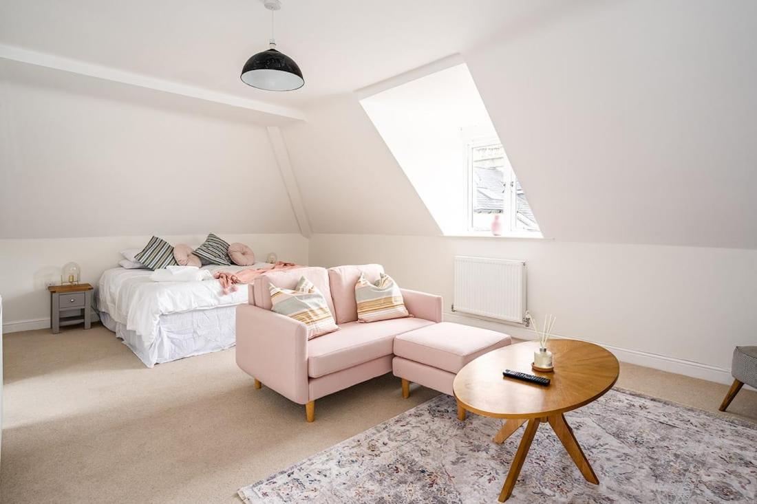 Spacious 2 Bedroom House With Stunning Views Bath Eksteriør bilde