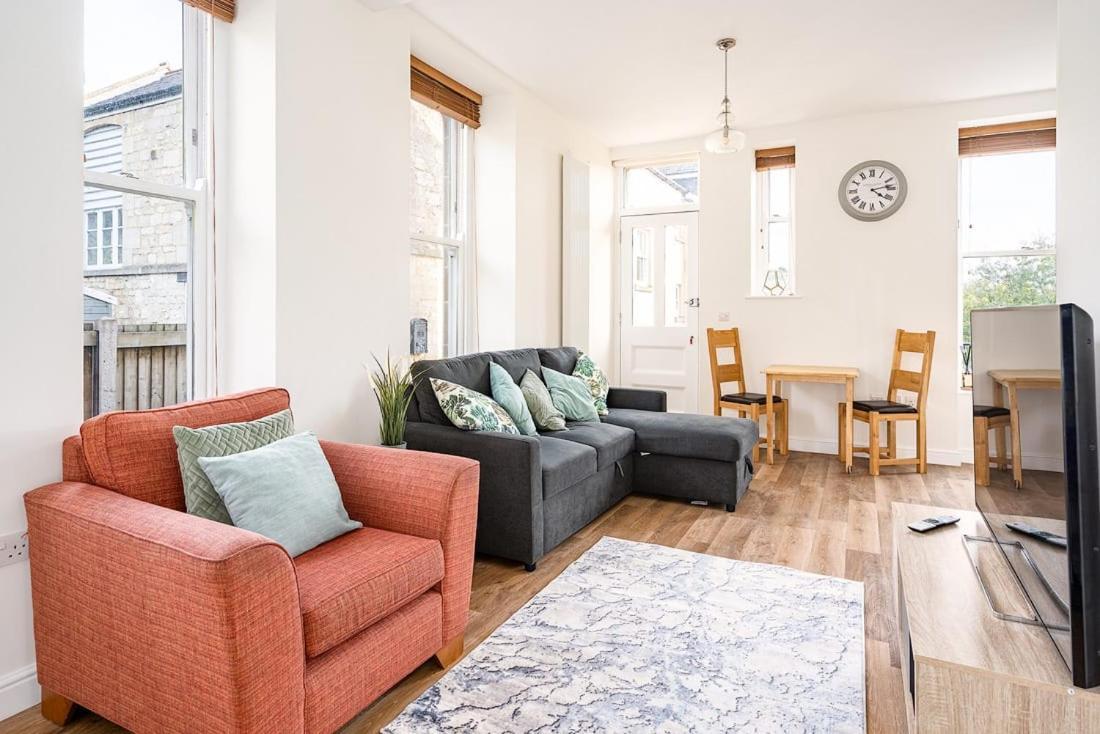 Spacious 2 Bedroom House With Stunning Views Bath Eksteriør bilde