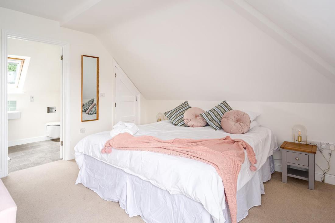 Spacious 2 Bedroom House With Stunning Views Bath Eksteriør bilde