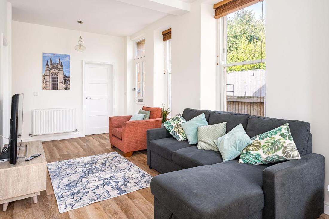 Spacious 2 Bedroom House With Stunning Views Bath Eksteriør bilde