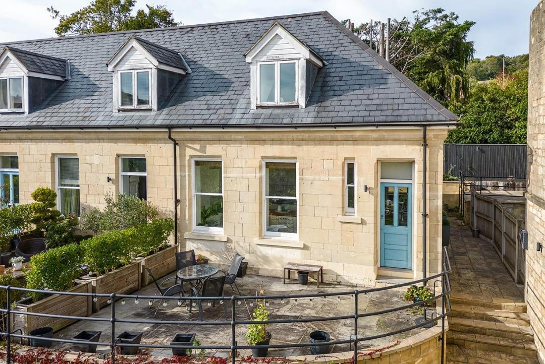 Spacious 2 Bedroom House With Stunning Views Bath Eksteriør bilde