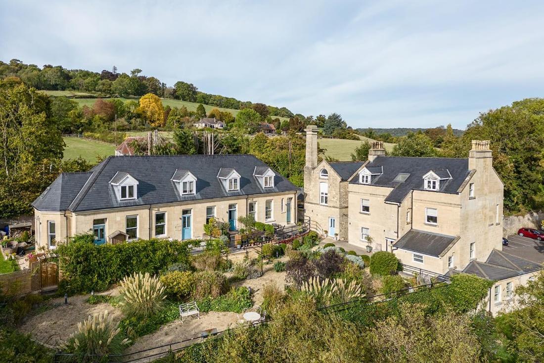 Spacious 2 Bedroom House With Stunning Views Bath Eksteriør bilde
